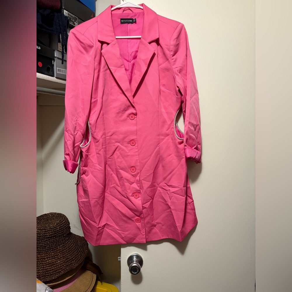 PrettyLittleThing Vibrant Pink Long Sleeve Dress